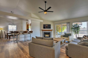 Newly Remodeled Mesa Home with Backyard and Fire Pit!